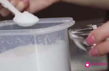 如何自己做手部护理