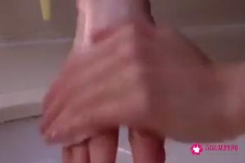 如何自己做手部护理