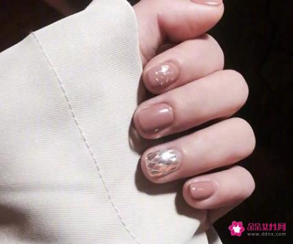 适合手短胖的美甲图片