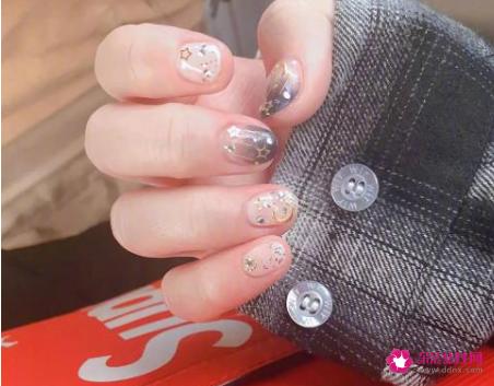 适合手短胖的美甲图片