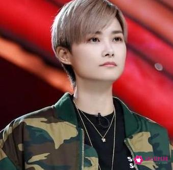 国字脸女生适合的发型