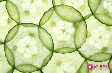 青瓜敷脸的功效是什么