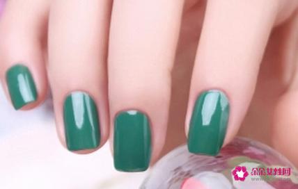 美甲教程DIY彩绘指甲裂纹花朵