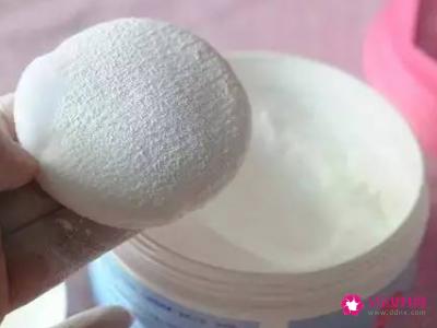 夏季皮肤问题的正确处理方法