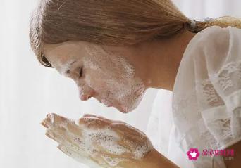 日常护肤品的正确使用顺序