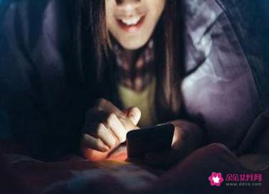 青春期长痘痘怎么办