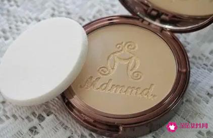 粉饼和散粉有什么区别