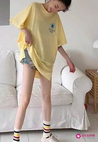 今年的流行色系是什么颜色