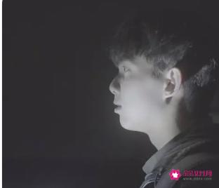 男生塌鼻子一定丑吗