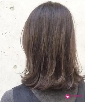 圆脸适合什么发型女学生党