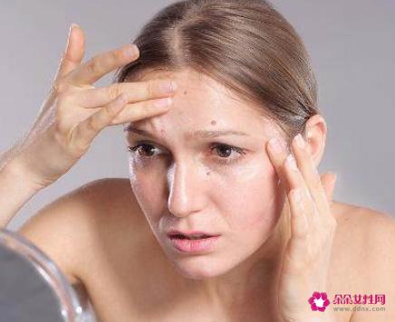 脸上长痘痘怎么排毒呢