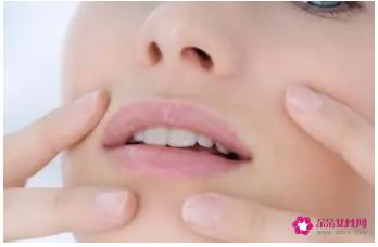 如何快速的给皮肤补水