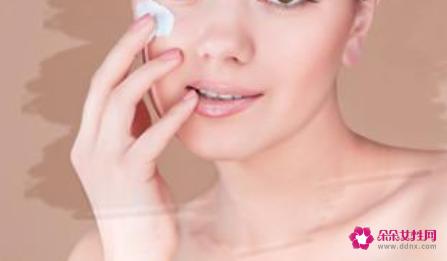 脸颊两侧凹陷怎么才能胖起来