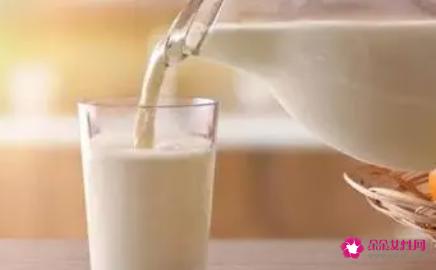 喝牛奶可以美白吗