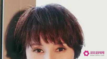 减龄又好打理的短发发型