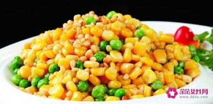 发育期间怎样让胸变得大