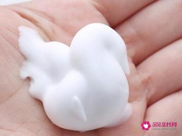 洁面乳的功效