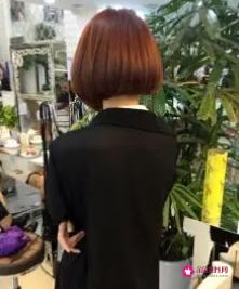 50岁女人留啥发型好看新款