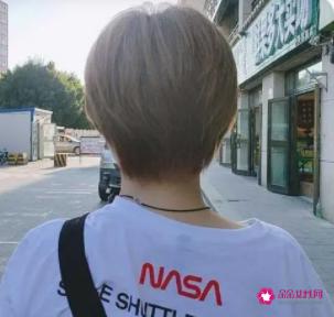 50岁女人留啥发型好看新款