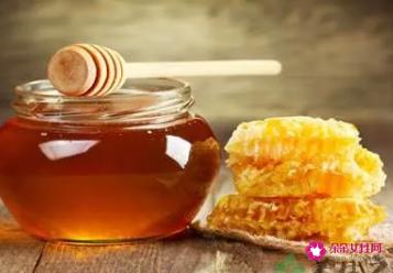 蜂蜜洗脸有哪些好处