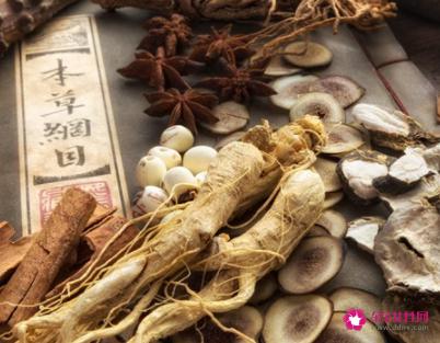 皮肤敏感发红发热怎么补救