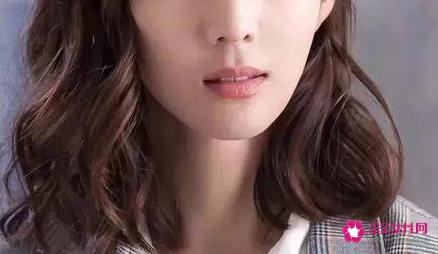 40岁头发少适合什么发型