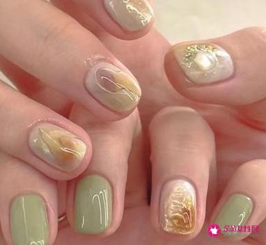 美甲图片短指甲款式显白