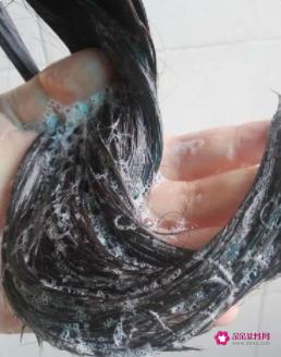 女生洗头发步骤