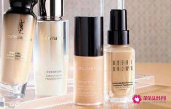 推荐持妆久的粉底液