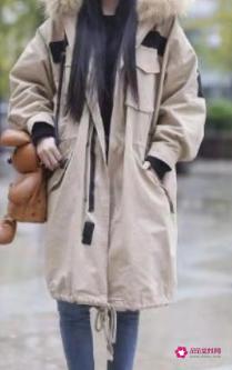 今年流行的女款冬装