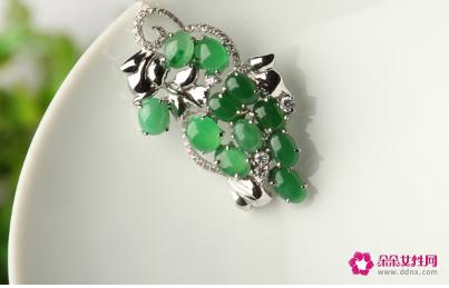 戴翡翠的好处和功效