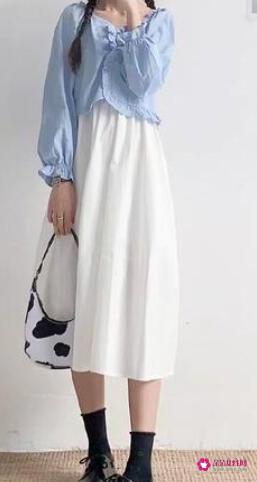 蓝色上衣配什么颜色裙子最搭配