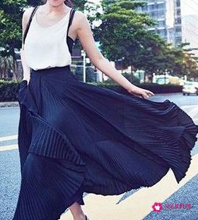 蓝色上衣配什么颜色裙子最搭配