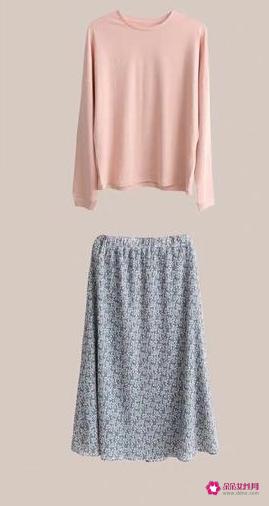 半身长裙搭配什么上衣好看