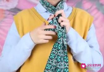 长围巾怎么系好看图解