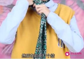 长围巾怎么系好看图解