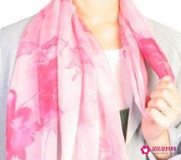 长围巾怎么系好看图解