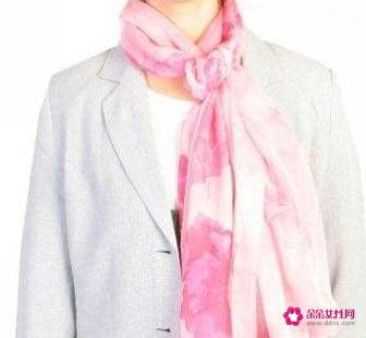 长围巾怎么系好看图解