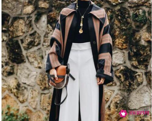 女生内搭怎么搭配