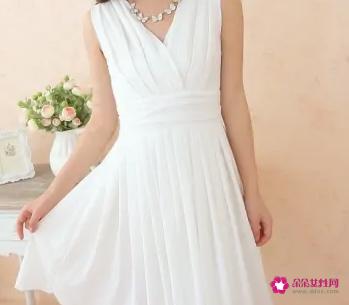 皮肤黑适合穿这6个颜色