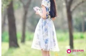 皮肤黑适合穿这6个颜色