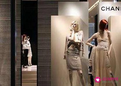 30岁女人穿的平民品牌