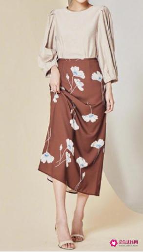 四十岁女人穿衣打扮服饰搭配图片