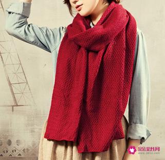 大红色服饰搭配什么颜色最好看