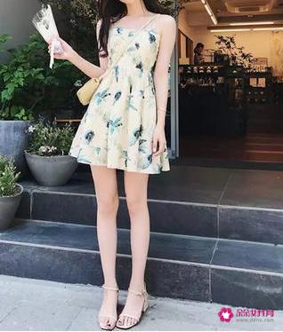 夏季服装搭配图片女装