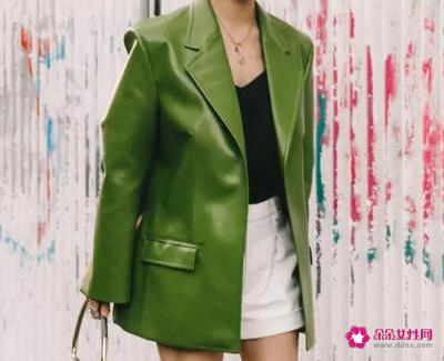 几种短款小西装搭配技巧尽显气质