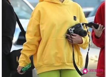 胸大的女孩穿什么上衣显瘦