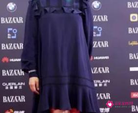 胸大的女孩穿什么上衣显瘦