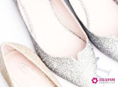 2021流行的尖头鞋有哪些