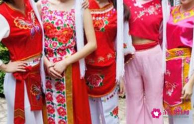 各个民族的传统服装